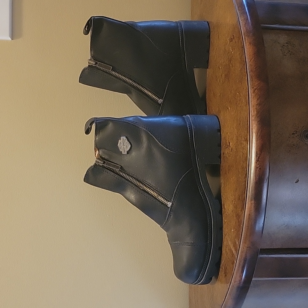 🔥Harley Davidson Women’s black leather motorcycle boots size 7 style # 82016